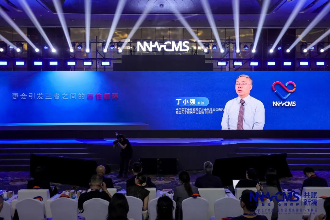 丁小强.jpg